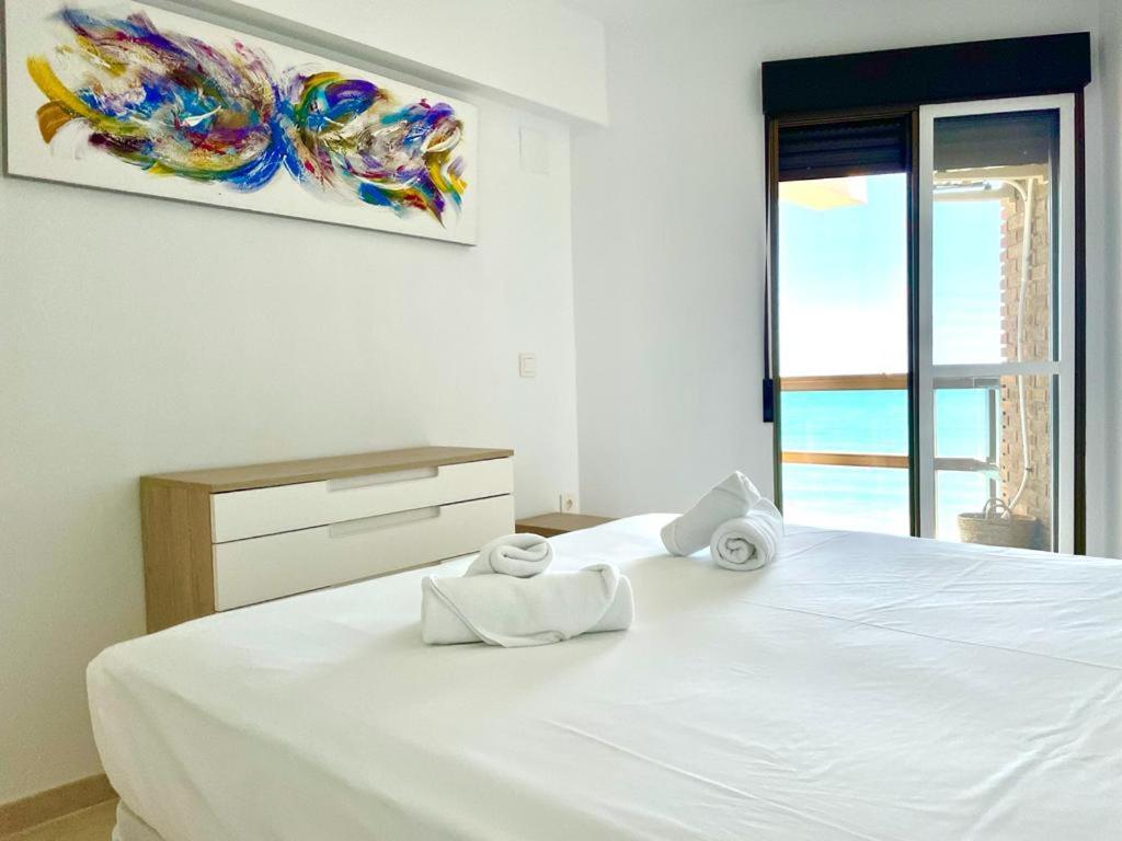 Calpemar 8 Sea View First Line Arenal Beach Buitenkant foto